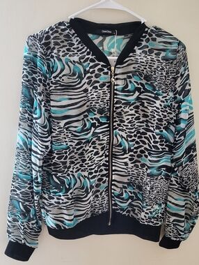 Geegee Jacket Size M NWT